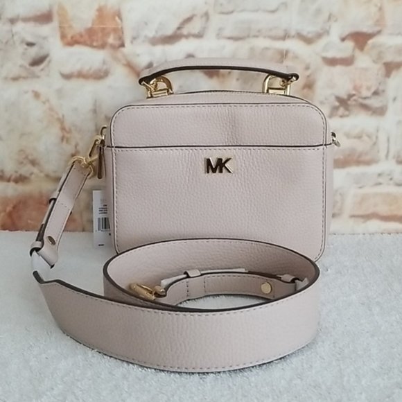 New Michael Kors Mott Mini Leather Crossbody - Picture 1 of 6
